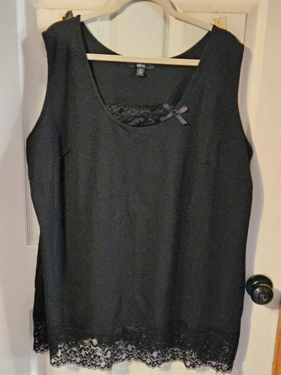 ellos Tops - NWOT Ellos Lace Sleeveless top 2X(26/28) Pretty